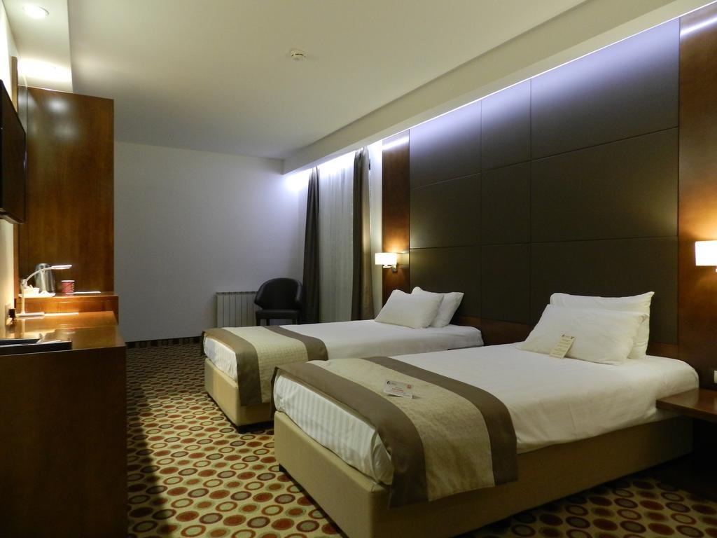 Готель Central Hotel Sofia 4*