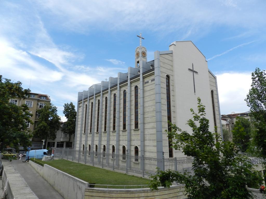 Hotel - Free Parking Nearby 350m 4*