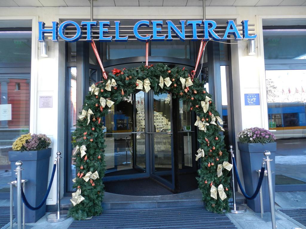 - Free Parking Nearby 350m